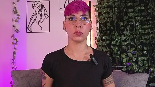 MiaMorgan  online show from 8, 2, 2026