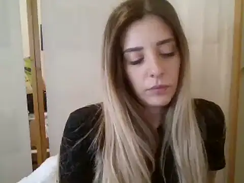 MissBella131 online show from 17, 12, 2024