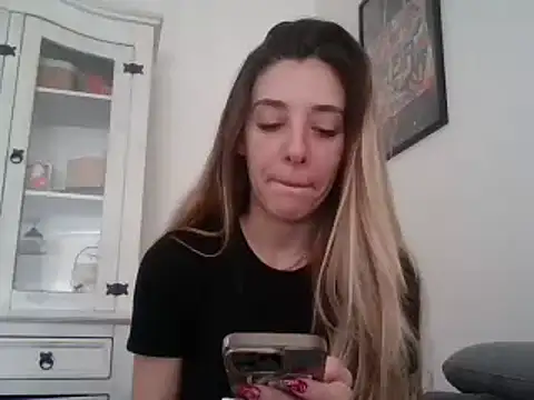 MissBella131 online show from 19, 12, 2024