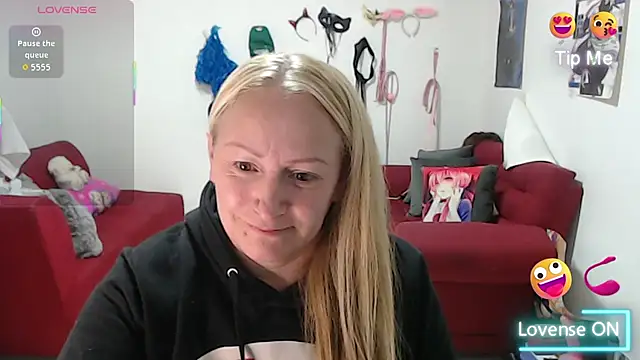 Snapshot of emperabigbootybigass chatting on 18, 11, 2025 emperabigbootybigass online show from 18, 11, 2025