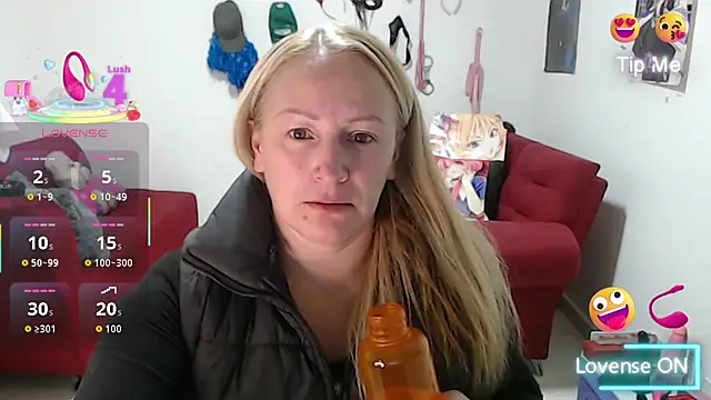 Snapshot of emperabigbootybigass chatting on 20, 11, 2025 emperabigbootybigass online show from 20, 11, 2025