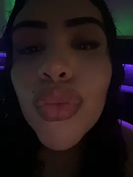 iTrapXXXBACKUP online show from 12, 3, 2026