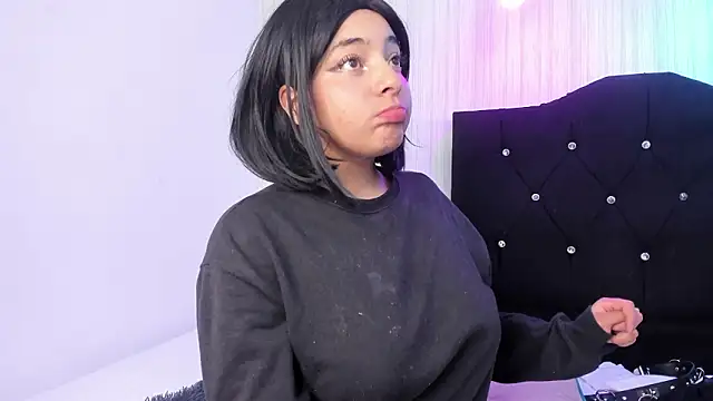 miku katsuragi online show from 3, 2, 2026