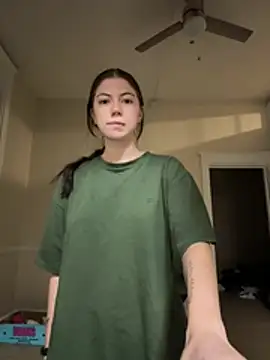 Snapshot of emilycoco chatting on 21, 2, 2026 emilycoco online show from 21, 2, 2026