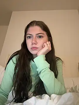 Snapshot of emilycoco chatting on 22, 2, 2026 emilycoco online show from 22, 2, 2026