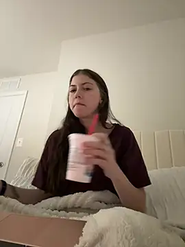 Snapshot of emilycoco chatting on 16, 3, 2026 emilycoco online show from 16, 3, 2026