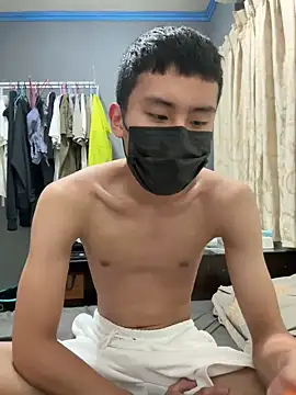 Snapshot of Benson18y chatting on 27, 12, 2024 Benson18y online show from 27, 12, 2024