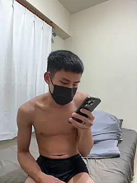 Snapshot of Benson18y chatting on 6, 1, 2025 Benson18y online show from 6, 1, 2025