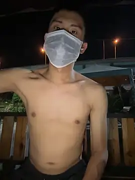 Snapshot of Benson18y chatting on 14, 10, 2025 Benson18y online show from 14, 10, 2025