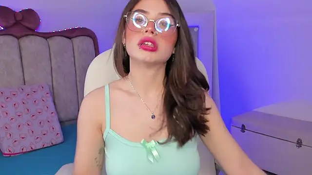 Snapshot of kitty_ford chatting on 6, 12, 2024 kitty ford online show from 6, 12, 2024