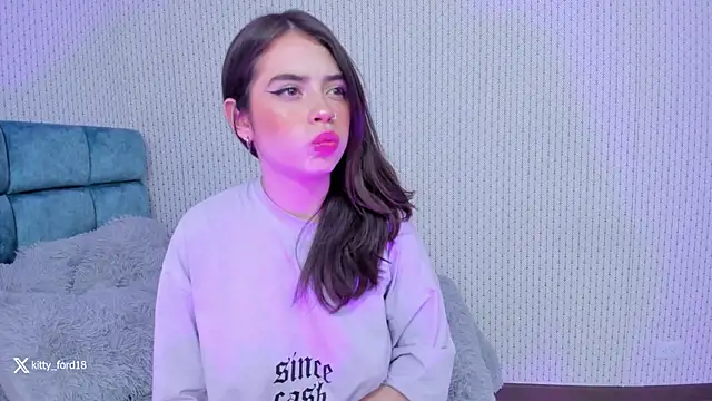 Snapshot of kitty_ford chatting on 21, 12, 2024 kitty ford online show from 21, 12, 2024