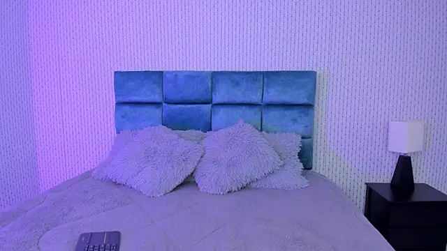 Snapshot of kitty_ford chatting on 24, 2, 2025 kitty ford online show from 24, 2, 2025