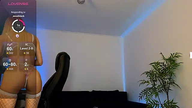 janecandyy  online show from 11, 1, 2025