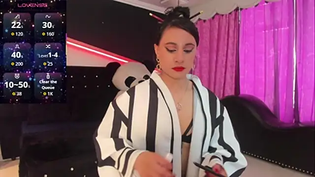 Snapshot of Coral_Gibson chatting on 3, 11, 2025 Coral Gibson online show from 3, 11, 2025