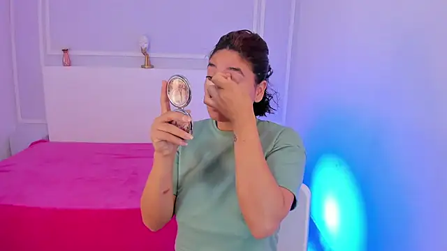 Snapshot of ScarlettWet9 chatting on 14, 1, 2025 ScarlettWet9 online show from 14, 1, 2025