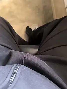 rana9639 1 online show from 14, 12, 2024