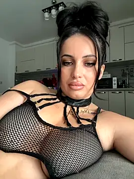 Snapshot of melissablack chatting on 23, 10, 2025 melissablack online show from 23, 10, 2025