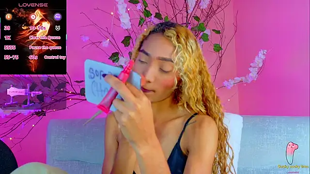 Snapshot of Charlotte_Love10 chatting on 11, 11, 2025 Charlotte Love10 online show from 11, 11, 2025