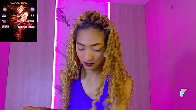 Snapshot of Charlotte_Love10 chatting on 21, 11, 2025 Charlotte Love10 online show from 21, 11, 2025