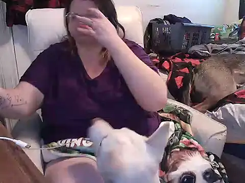 wild hot mess online show from 16, 2, 2025