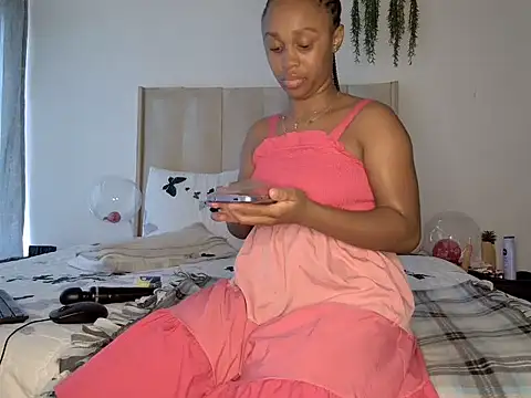 Pearl 00 online show from 4, 3, 2025