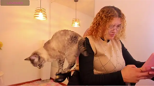 Missbrave1 online show from 24, 2, 2025