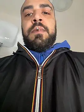 Dikkiduohottt online show from 12, 3, 2026