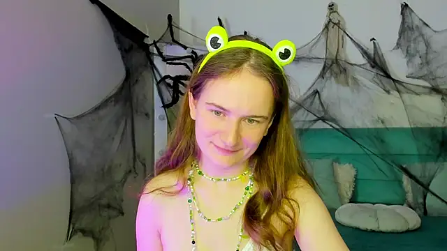 L1ittle kitty  online show from 27, 10, 2025