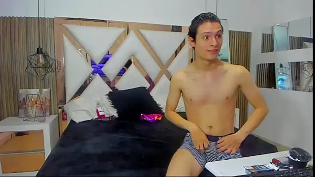 LIZandDante online show from 2, 1, 2025