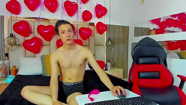 LIZandDante online show from 14, 2, 2025