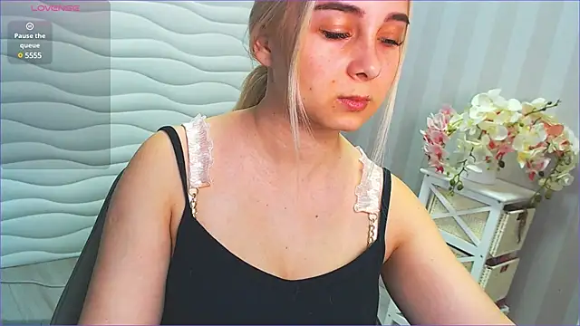 DolphinDreams online show from 19, 12, 2024
