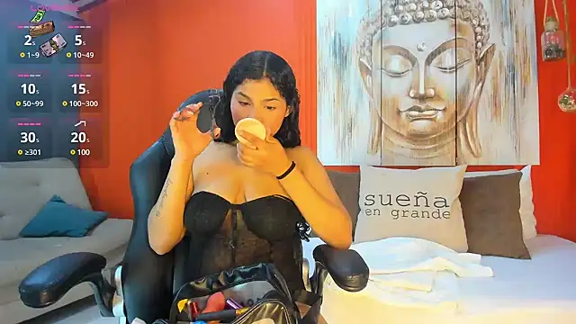 ashly collin9 online show from 8, 1, 2025