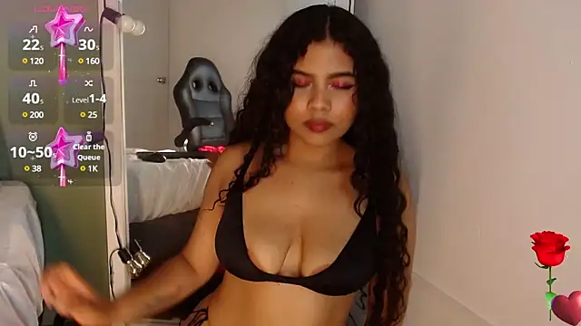 ashly collin9 online show from 28, 2, 2025