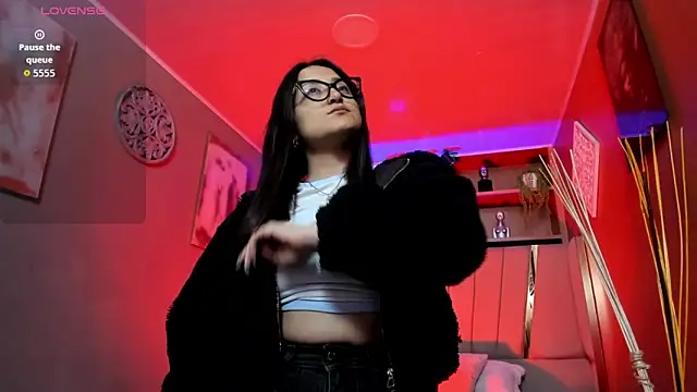 Lucy Williiams online show from 13, 11, 2025