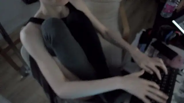 CeriseLapine online show from 9, 1, 2026