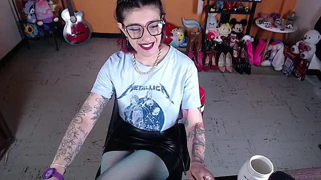 MissMiia2 online show from 11, 1, 2025