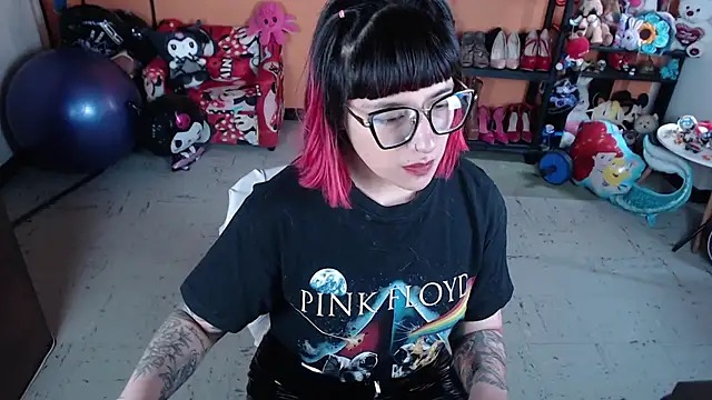 MissMiia2 online show from 29, 10, 2025