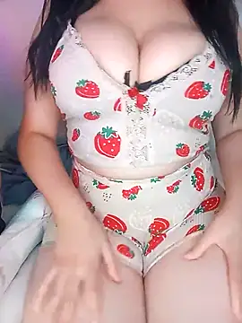 Snapshot of Rawan-The-Queen chatting on 3, 11, 2025 Rawan-The-Queen online show from 3, 11, 2025