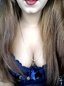 Diamond queeen online show from 11, 10, 2025