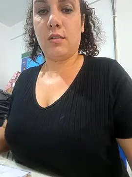 Snapshot of litha_luna chatting on 21, 10, 2025 litha luna online show from 21, 10, 2025