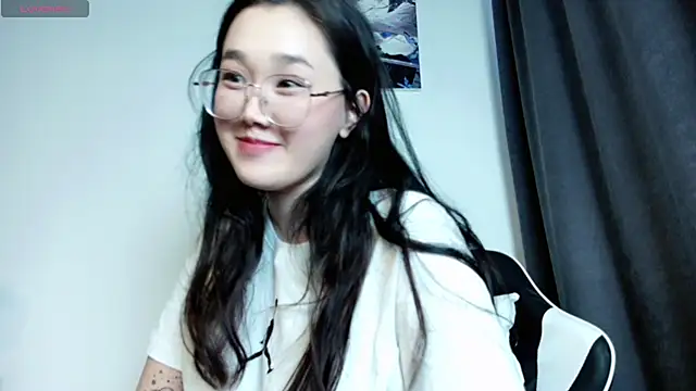 Snapshot of Jennatyan chatting on 18, 2, 2025 Jennatyan online show from 18, 2, 2025