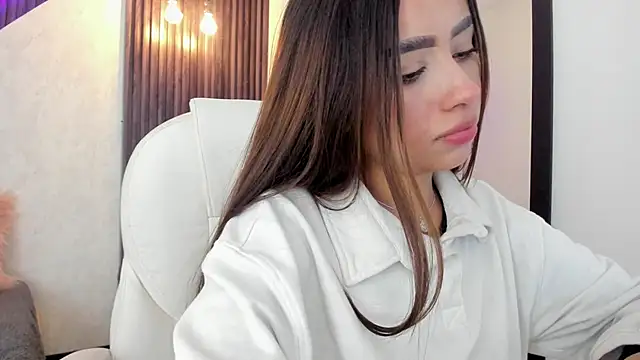 laurin clauz  online show from 1, 10, 2025