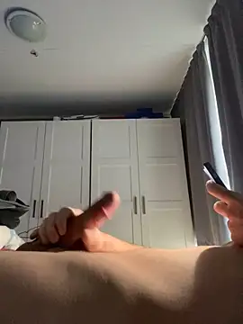 youssef00711 online show from 4, 12, 2024