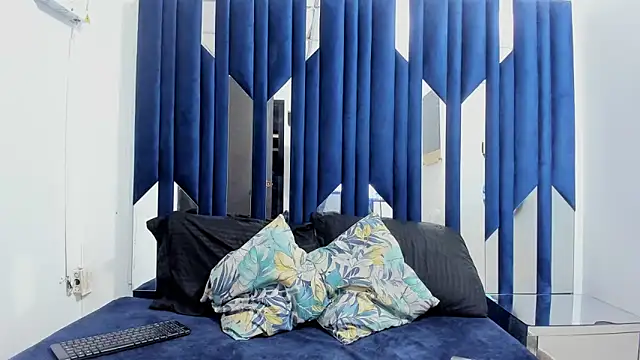 Milanxht online show from 27, 10, 2025