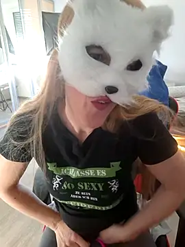 Hexe12346 online show from 25, 2, 2026