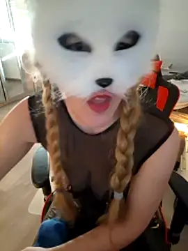 Hexe12346 online show from 3, 3, 2026