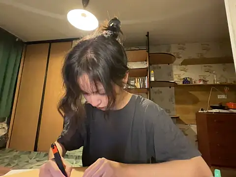 Snapshot of lalallalalaa- chatting on 20, 11, 2025 lalallalalaa- online show from 20, 11, 2025