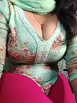 Anamika Kapoor online show from 17, 11, 2025