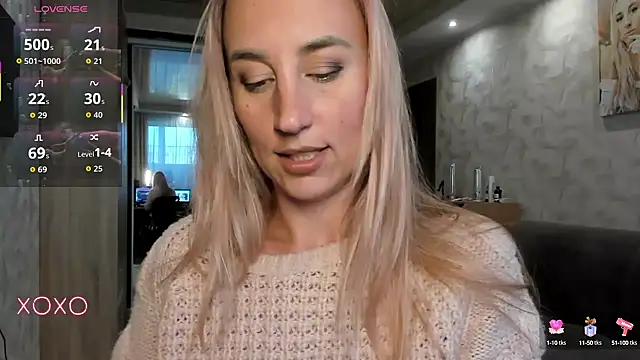 Snapshot of lady_Nati chatting on 8, 10, 2025 lady Nati online show from 8, 10, 2025