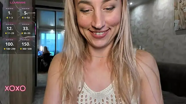 Snapshot of lady_Nati chatting on 22, 10, 2025 lady Nati online show from 22, 10, 2025